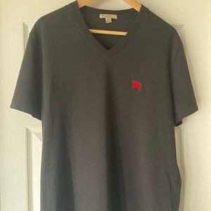 Burberry Brit v-neck casual t-shirt